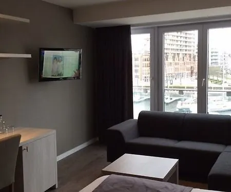 C-hotels Burlington מלון