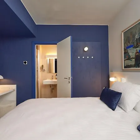 Отель C-hotels Burlington Остенде